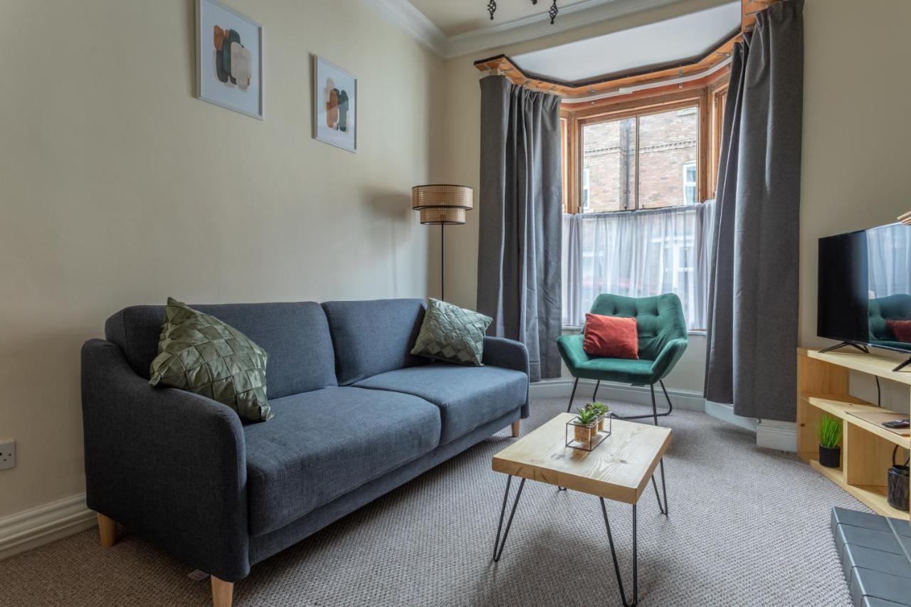 Milton Stays - Cosy 2 Bed House, 15 Min Walk To York City Center, For Up To 6 - With Period Features, Fireplace, Superfast Wi-Fi, Private Garden, Free On Street Parking Exterior foto